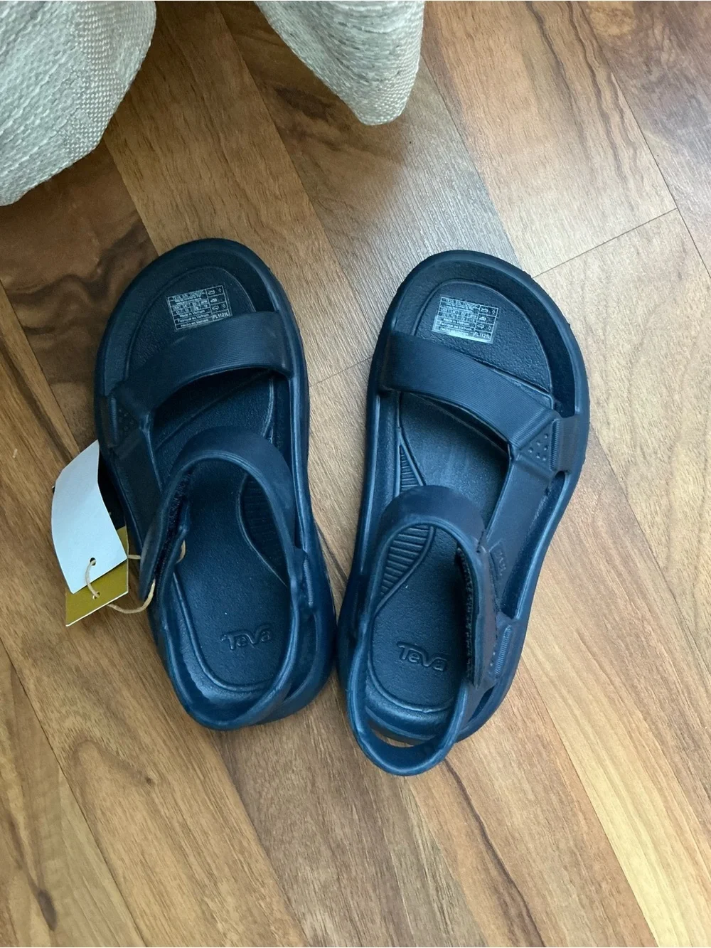 NWT Teva kids navy blueSporty boy/girl Hook-and-Loop Sandals